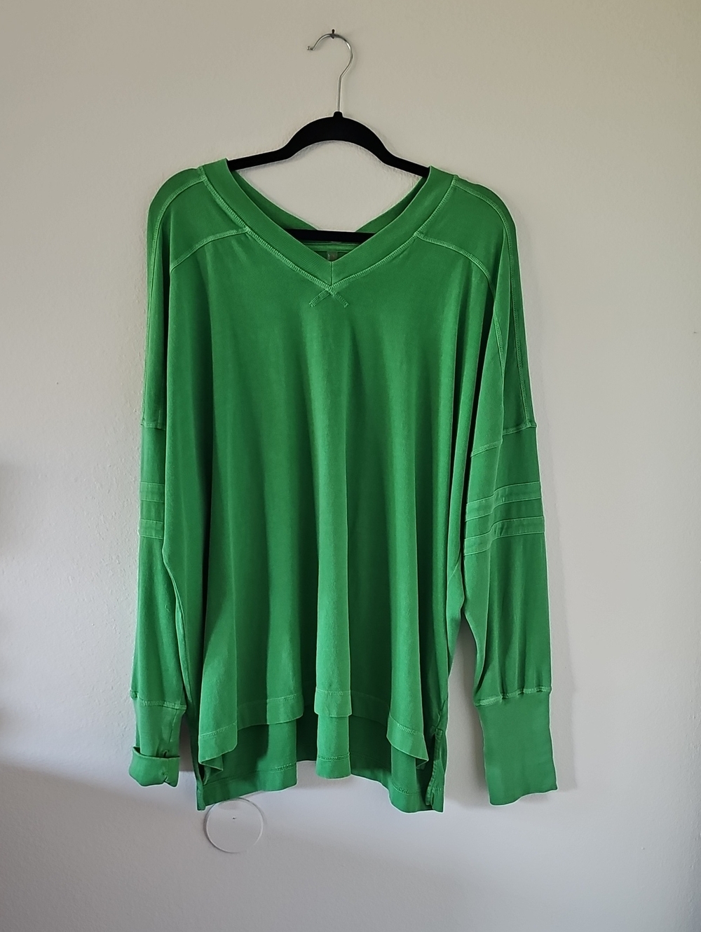 ●●FREE PEOPLE MOVEMENT GREE OVERSIZED TEE NWOT S.XL●●